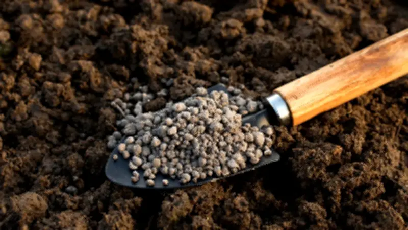 انخفاض أسعار الأسمدة بنسبة 0.52% اليوم.. والطن يسجل 18,302 جنيه