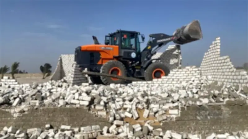 محافظة الإسماعيلية تزيل 17 حالة تعدٍ على أراضي الدولة في ثالث أيام الموجة 28