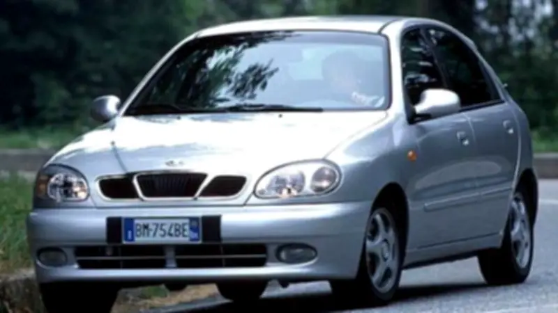 سعر سيارة دايو لانوس 2 موديل 2008 المستعملة في السوق المصري: تفاصيل شاملة