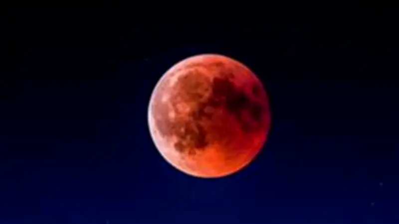القمر الدموي: أول خسوف كلي في 2026 ولن يتكرر قبل 2029.. تفاصيل الظاهرة وتأثيرها على الأرض