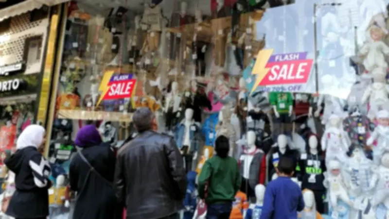 موعد انتهاء الأوكازيون الشتوي 2026: فرصة ذهبية لشراء ملابس العيد بخصومات تصل إلى 70%