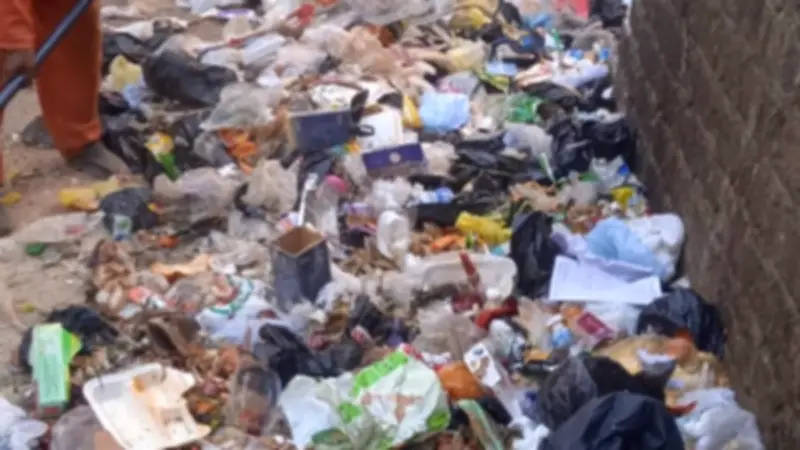 محافظ قنا يشدد على النظافة العامة ورفع 227 طن مخلفات في حملات مكثفة