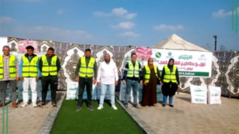 تضامن الشرقية يوزع 2875 بطانية ولحافًا على الأسر الأولى بالرعاية في حملة "تدفئة"