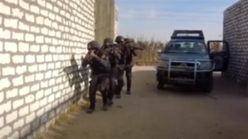 الأمن العام يضبط 41 بلطجياً وهارباً من المراقبة و223 سلاحاً نارياً في حملات موسعة