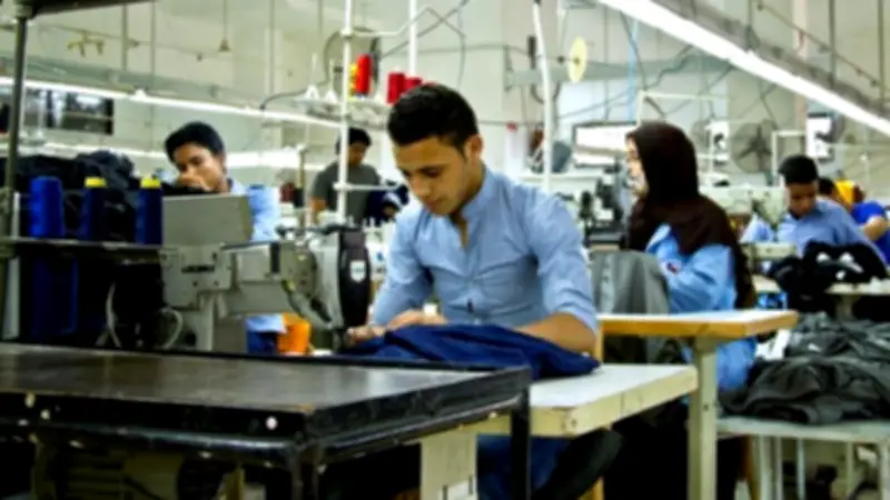 تمويلات المشروعات الصغيرة والمتوسطة تبلغ 95.7 مليار جنيه خلال 11 شهرًا من 2025