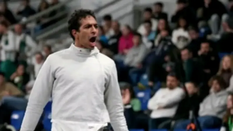 أحمد هشام يحرز ذهبية سلاح السيف في بطولة ACC الأمريكية ويؤكد تفوق السلاح المصري عالميًا