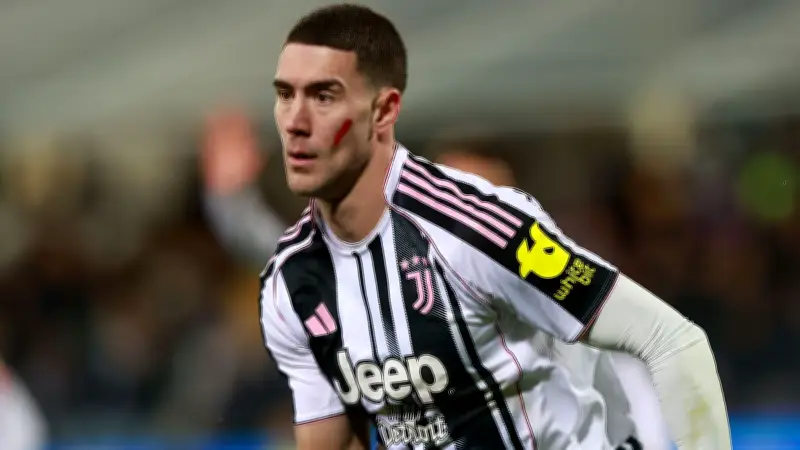 مدرب صربيا يؤكد: فلاهوفيتش في طريقه إلى برشلونة بعد انتهاء عقده مع يوفنتوس