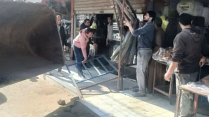 محافظ الشرقية يوجه بحملة مكبرة لإزالة الإشغالات والتعديات في كفر صقر