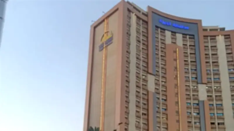 مواطن بالعياط يتهم الإدارة الهندسية بالتواطؤ مع مقاول بعد انهيار منزله