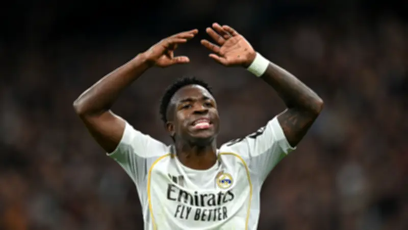 رئيس فلامنجو يغلق باب عودة فينيسيوس جونيور: الوضع مختلف عن باكيتا