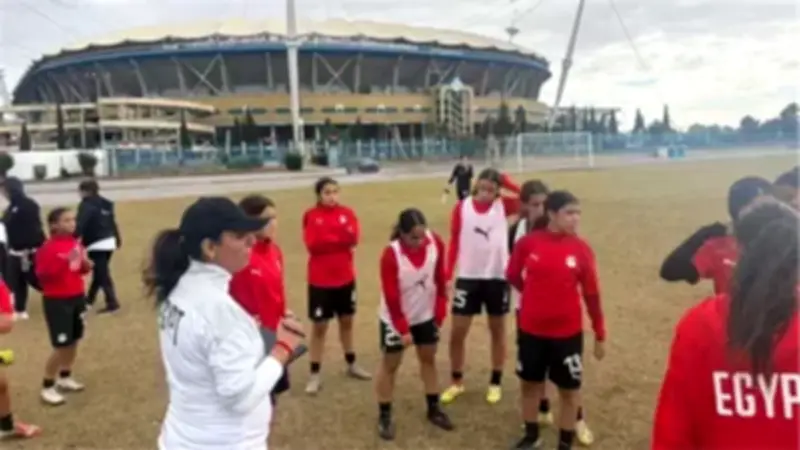بعثة منتخب مصر للشابات تصل توجو استعدادًا لمواجهة بنين في تصفيات كأس العالم