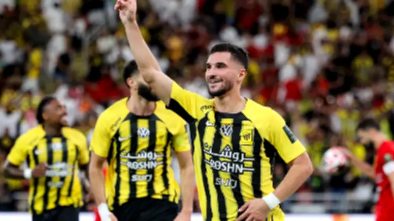 هاتريك تاريخي للجزائري حسام عوار في دوري أبطال آسيا مع اتحاد جدة