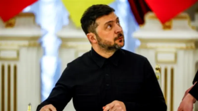 أوكرانيا تبدأ التخطيط لانتخابات رئاسية واستفتاء سلام تحت ضغط أمريكي