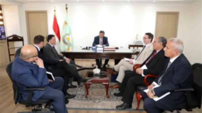 وزير الزراعة يبحث مع شركة باير العالمية تطوير تقنيات حماية المحاصيل