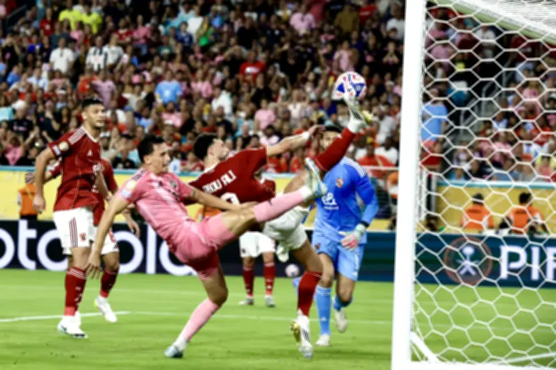 الأهلي يبذل جهوداً مكثفة للتخلص من صدام لاعبيه قبل الموسم الجديد