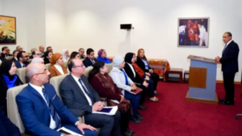 وزير الخارجية يتفقد قطاع التعاون الدولي ويؤكد على تعزيز مكانة مصر عالمياً