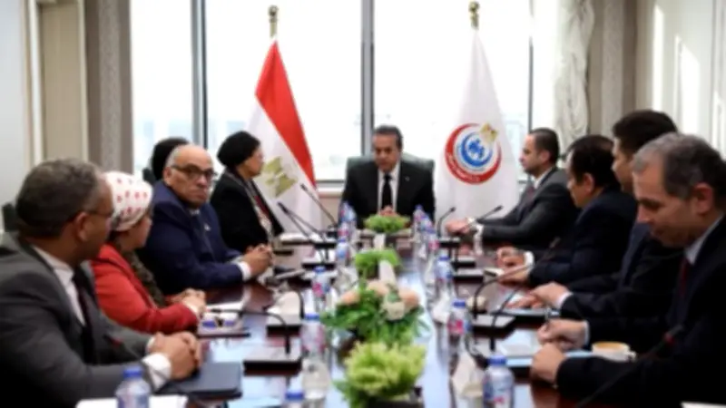 وزير الصحة يعقد اجتماعًا عاجلًا بعد تجديد الثقة الرئاسية لتعزيز الخدمات الصحية