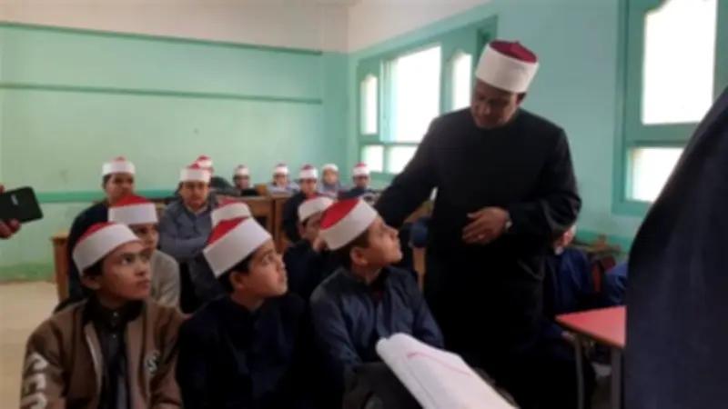 وكيل قطاع المعاهد الأزهرية يقود قافلة تعليمية موسعة بالمنيا لمتابعة انتظام الدراسة