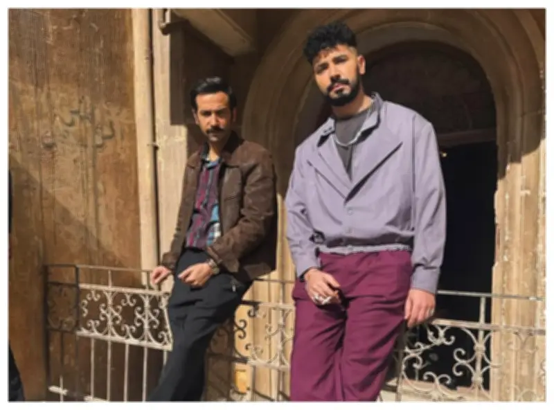 محمد أنور يخلع عباءة الكوميديا ويُفاجئ جمهوره في منعطف درامي جديد