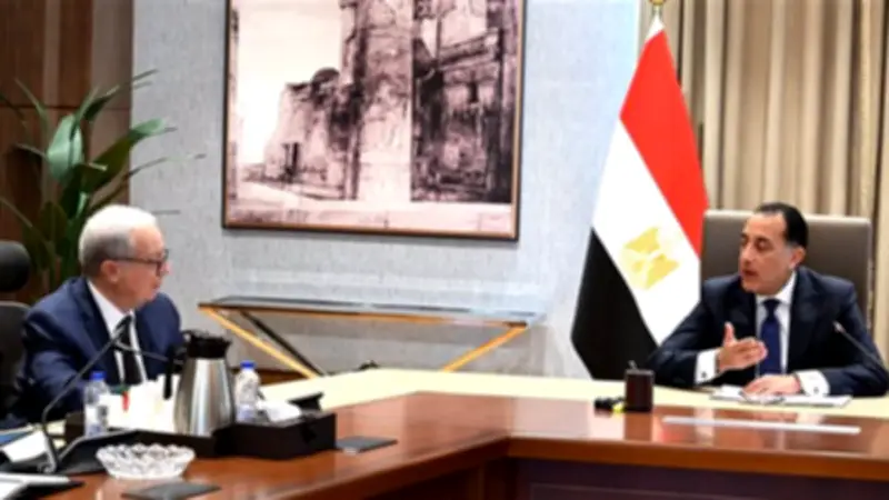 مدبولي يوجه نائبه الاقتصادي بهيكلة الشركات الحكومية ووزراء جدد يؤدون اليمين