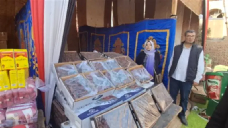 وزيرا التموين والتنمية المحلية يفتتحان معرض "أهلا رمضان" في بنها بحضور محافظ القليوبية