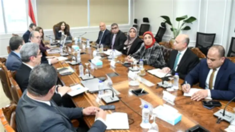 وزيرة الإسكان تتابع تنفيذ مبادرة "سكن كل المصريين" والتسجيل للوحدات البديلة للإيجار القديم