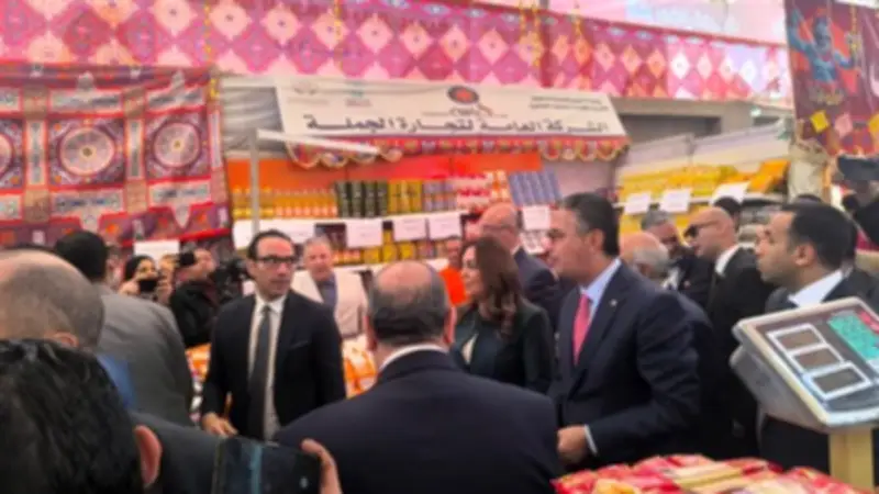 وزيرا التنمية المحلية والتموين يفتتحان معرض «أهلا رمضان» في بنها بحضور محافظ القليوبية
