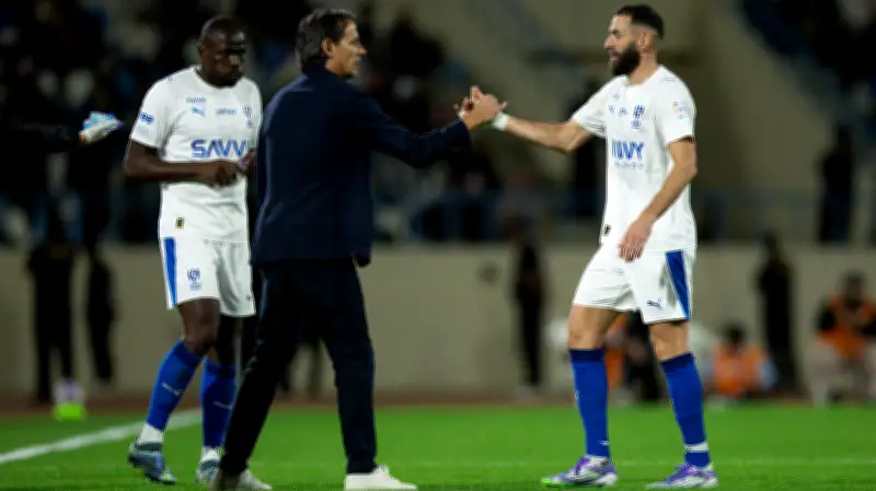 إنزاجي يكشف سر استبعاد نونيز من قائمة الهلال المحلية ويمتدح بنزيما قبل مواجهة الاتفاق