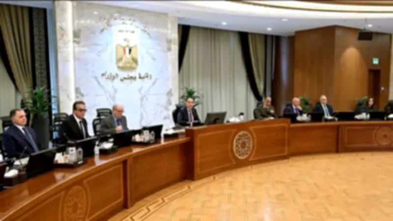 مدبولي يؤكد: المواطن تحمل كثيرًا وحان وقت تحسن حقيقي في المعيشة والخدمات