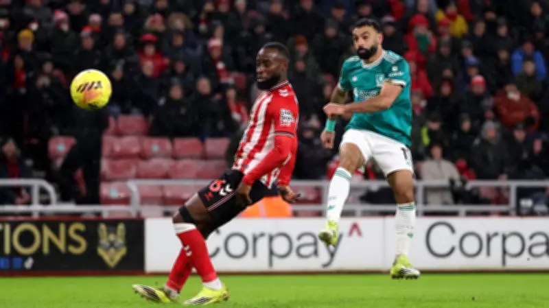 جدل عنصري يطارد أسيست صلاح بعد تعليق مثير من محلل تلفزيوني