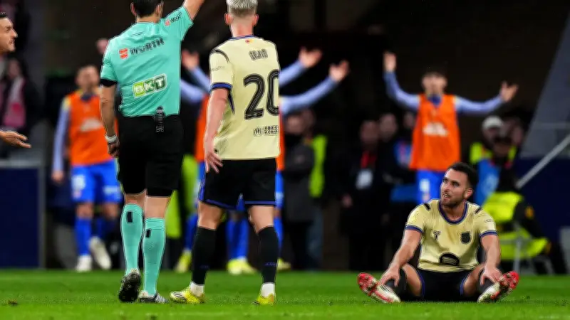 مصائب متتالية: برشلونة يسقط برباعية أمام أتلتيكو مدريد في كأس الملك