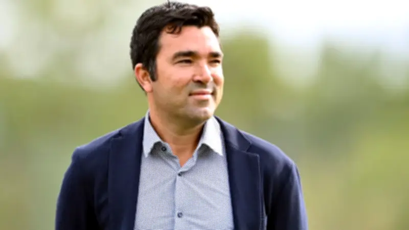 ديكو يؤكد: تجديد عقد فيران توريس أولوية لبرشلونة