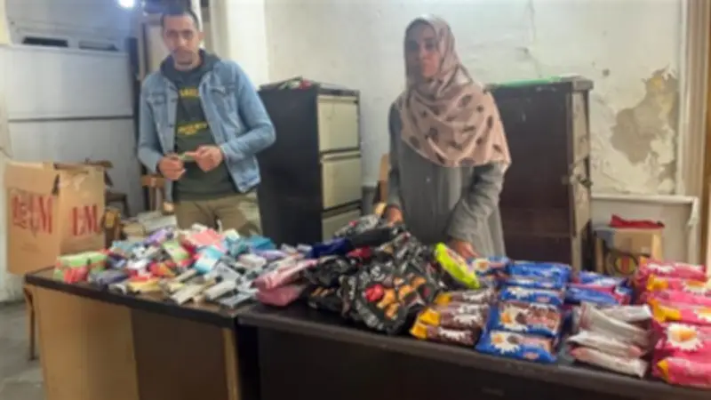 تموين الإسكندرية تضبط سلعا غذائية منتهية الصلاحية وسجائر مجهولة المصدر في حملة مكبرة