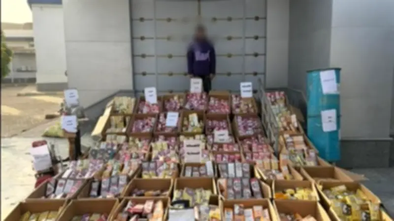 ضبط عامل بالفيوم بحوزته أكثر من مليون قطعة ألعاب نارية في ورشة تصنيع غير مشروعة