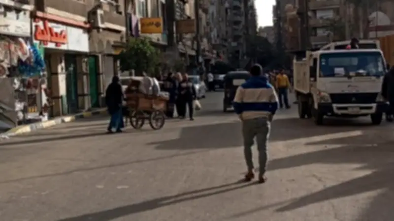 محافظة الجيزة تمنع سوق الجمعة العشوائي بشارع الدكتور لاشين في الهرم