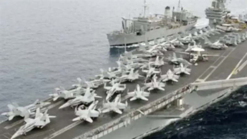 حاملة الطائرات الأمريكية 'جيرالد فورد' تتجه رسميًا إلى الشرق الأوسط وسط تصاعد التوتر مع إيران