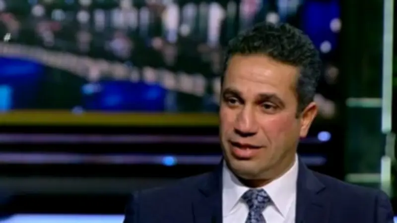 العميد محمد سمير يمارس نط الحبل في ندوة سياسية: رسالة للشباب بدمج الرياضة بالعمل العام