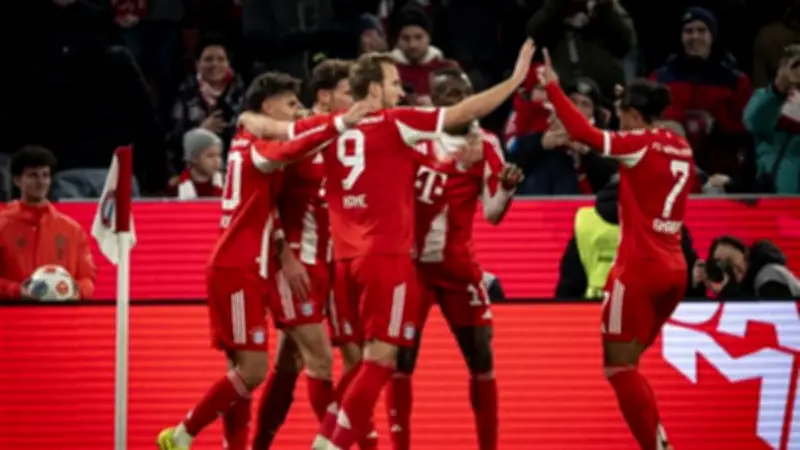 بايرن ميونخ يهزم فيردر بريمن بثلاثية نظيفة ويتصدر الدوري الألماني