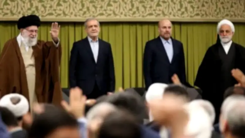 ترامب يؤكد استعداده للقاء خامنئي ويحذر من التصعيد النووي الإيراني