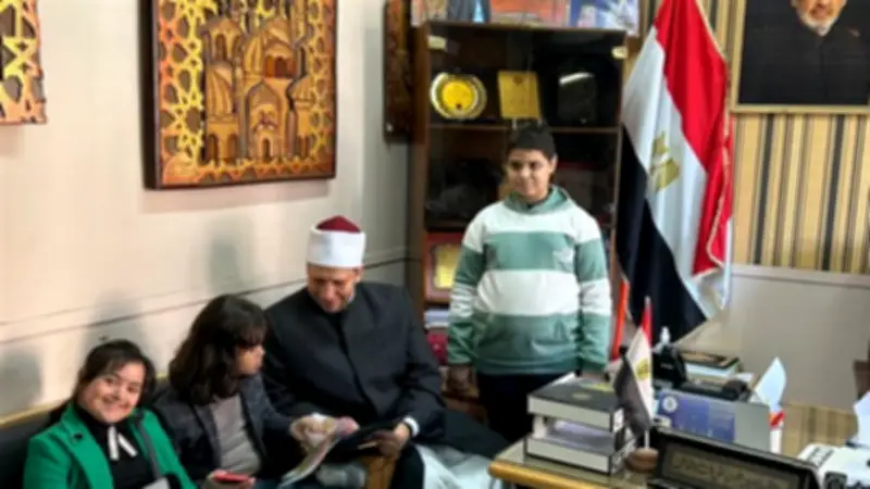 رئيس منطقة الإسكندرية الأزهرية يكرم طلاب ذوي الهمم المشاركين في احتفالية المشيخة بالقاهرة