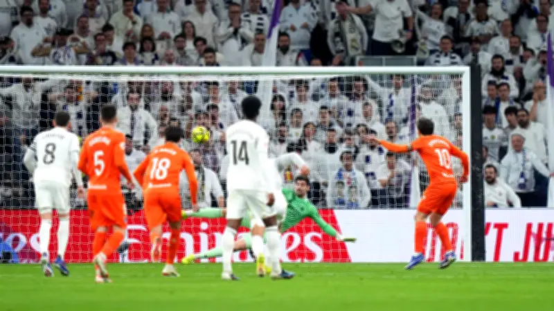 شكوك حول مستقبل دين هويسن في ريال مدريد بعد أدائه المخيب أمام سوسييداد