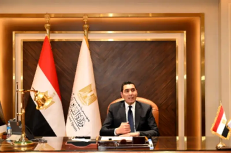 جوهري نبيل وزير الرياضة ينعى مفيد شهاب: خسارة كبيرة للرياضة المصرية