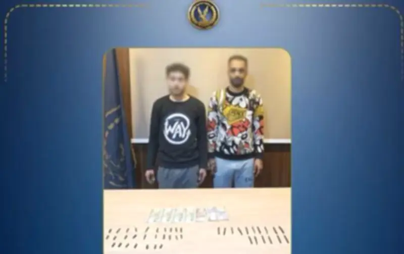 فضيحة فيديو على فيسبوك: ضبط عاطلين لتوريطهما في ترويج المخدرات بالقاهرة