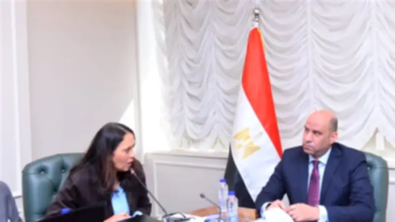 وزير العمل يؤكد ضرورة وضع إطار زمني لتنفيذ مشروع دعم الشباب الماهر بالتعاون مع الاتحاد الأوروبي