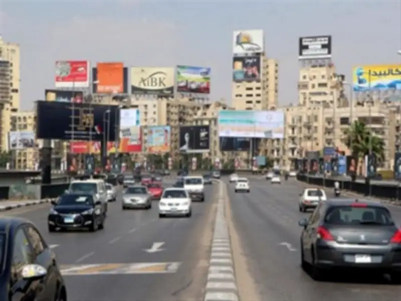 النشرة المرورية الرقمية تكشف حالة الطرق في القاهرة والجيزة: ازدحامات وانسيابية