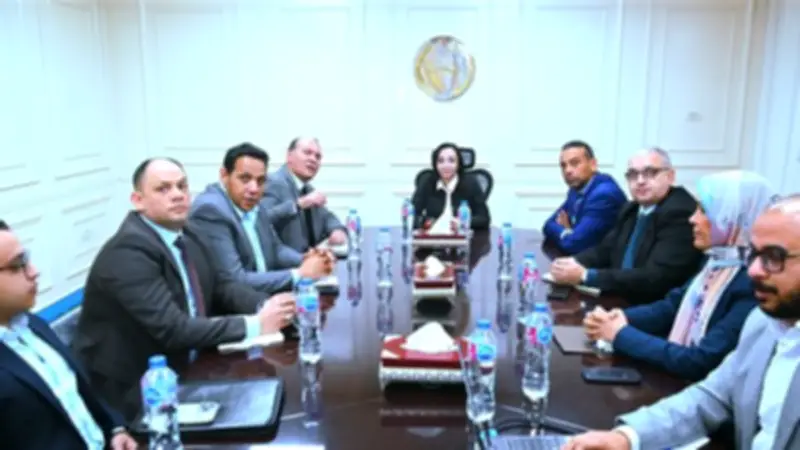 محافظ البحيرة تتابع مع مساعد وزير التنمية المحلية مشروع تطوير وتنمية رشيد