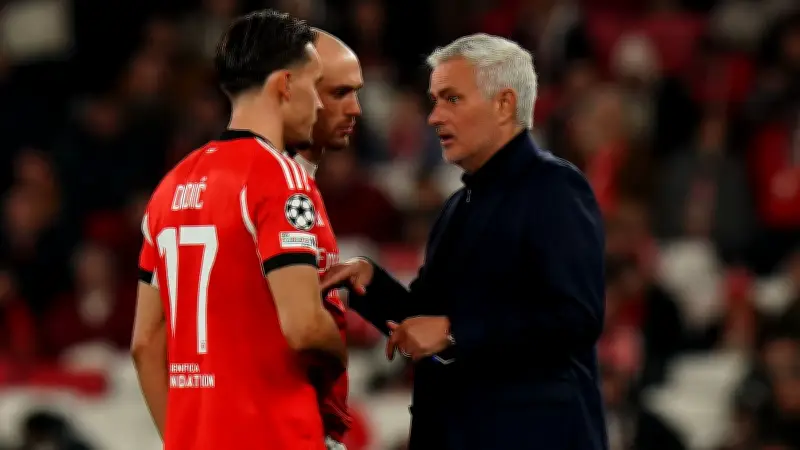 بنفيكا يستعد لمواجهة ريال مدريد في دوري الأبطال بقيادة مورينيو