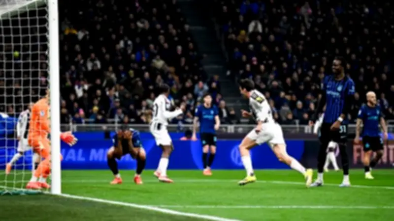 تهديدات بالقتل تطارد حكم ديربي إيطاليا بعد طرد لاعب يوفنتوس