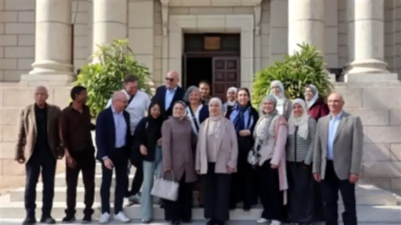 قصر العيني يستقبل وفدًا دوليًا لتعزيز التعاون في السلامة والصحة المهنية