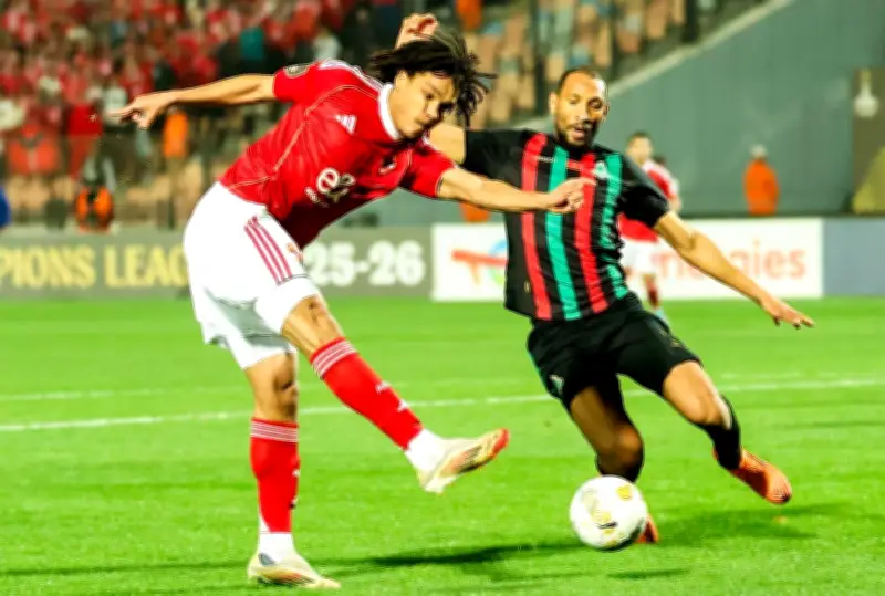 قرار عاجل من اتحاد الكاف بشأن أحداث مباراة الأهلي والجيش الملكي